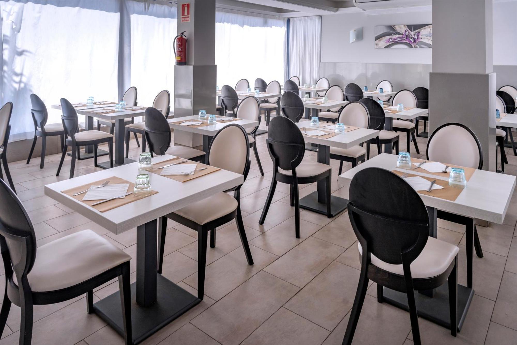 Amaraigua (adults Only)
